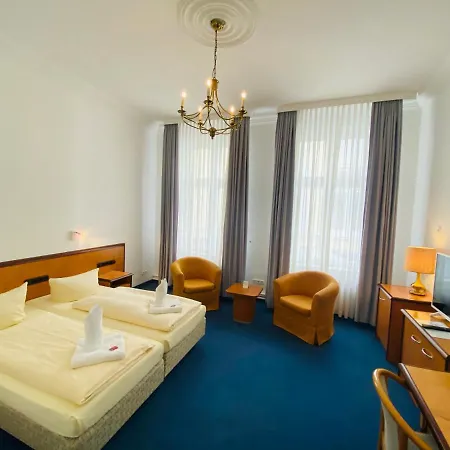 Kaiserhof 3*