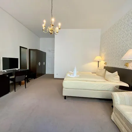 Отель Kaiserhof 3*
