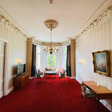 Отель Kaiserhof Любек