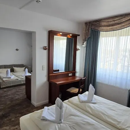 Отель Kaiserhof 3*